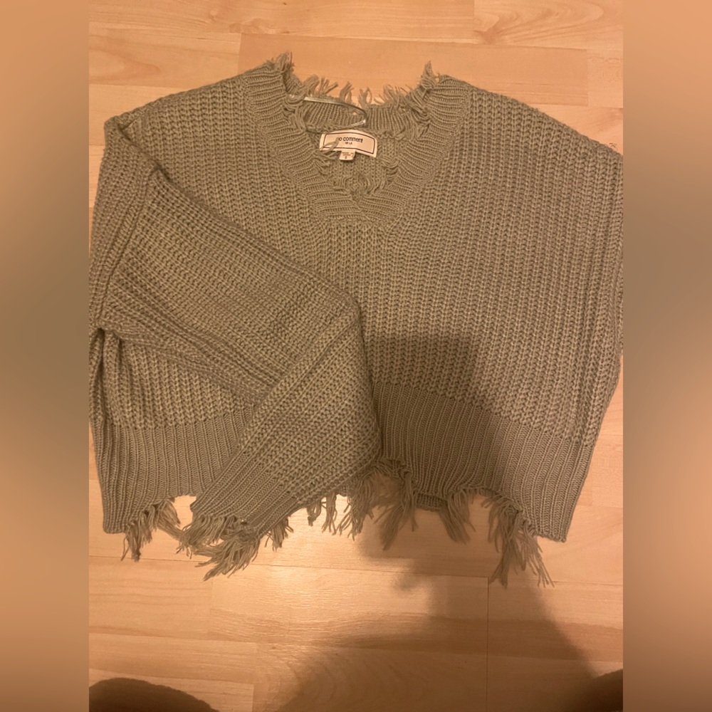“No comment NY- LA” pastel green cropped sweater